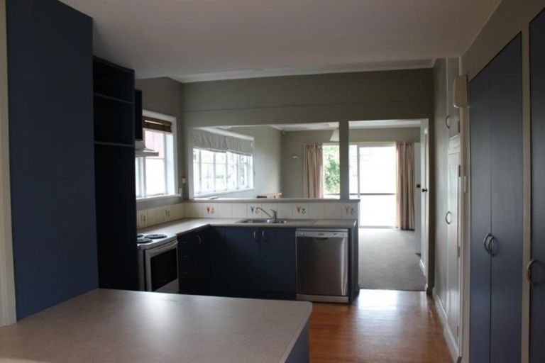 Photo of property in 28 Halton Street, Strowan, Christchurch, 8052