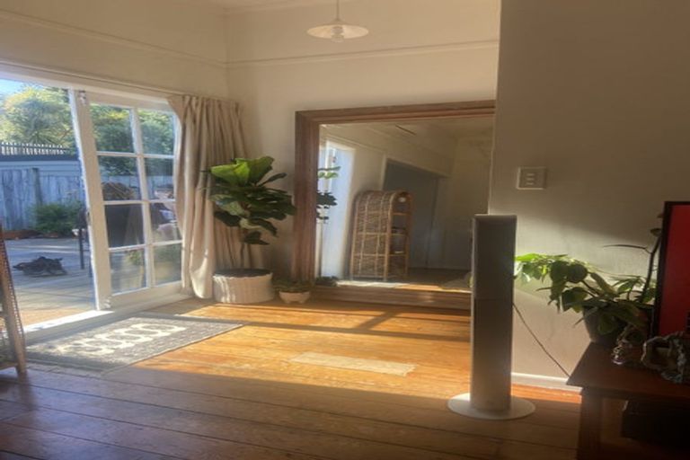 Photo of property in 13 Stanley Street, Berhampore, Wellington, 6023