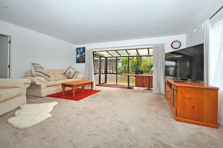 Photo of property in 88 Clevedon Road, Papakura, 2110