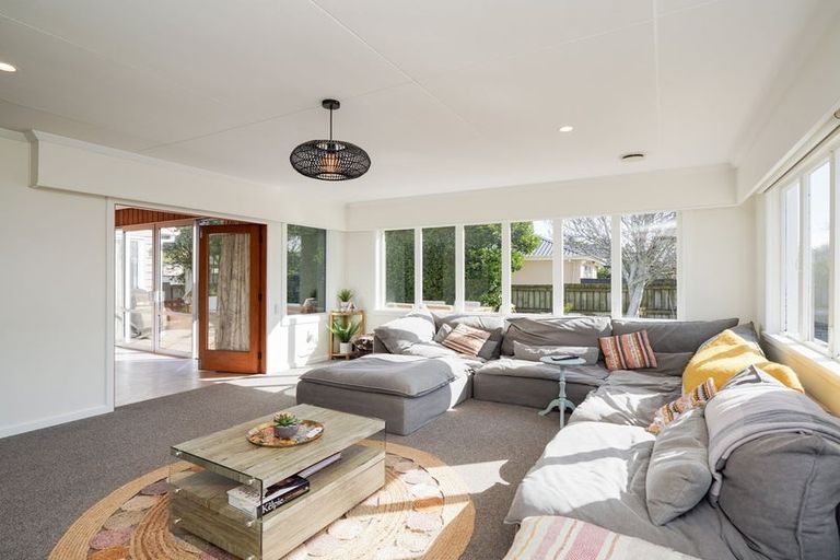 Photo of property in 10 Joseph Street, Waverley, Invercargill, 9810