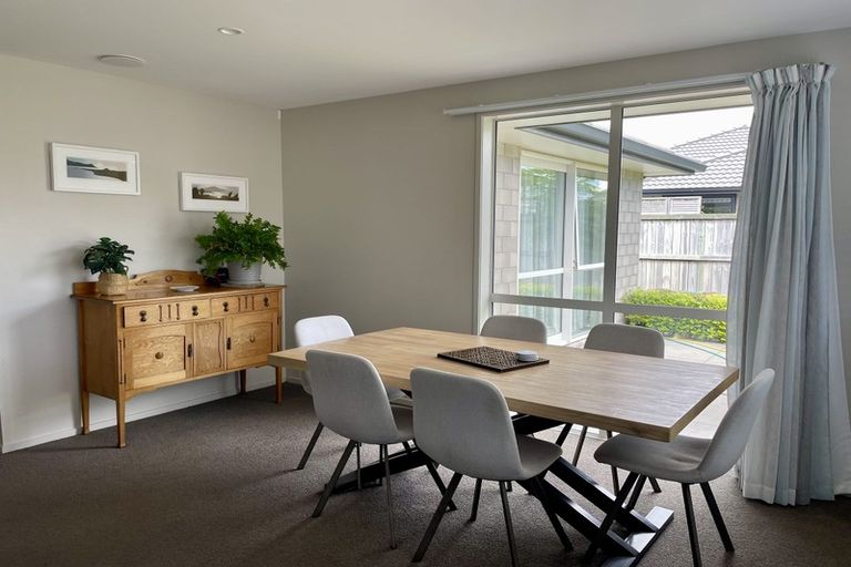 Photo of property in 7 Hiria Crescent, Papamoa Beach, Papamoa, 3118