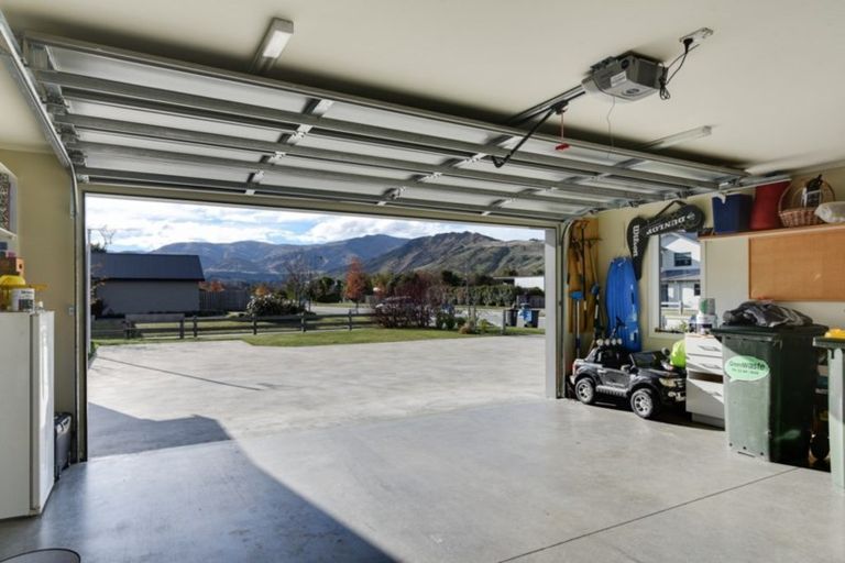 Photo of property in 11 Sylvan Street, Lake Hayes, Queenstown, 9304