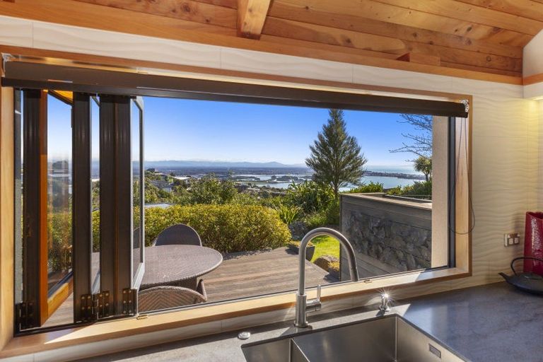 Photo of property in 170a Moncks Spur Road, Mount Pleasant, Christchurch, 8081