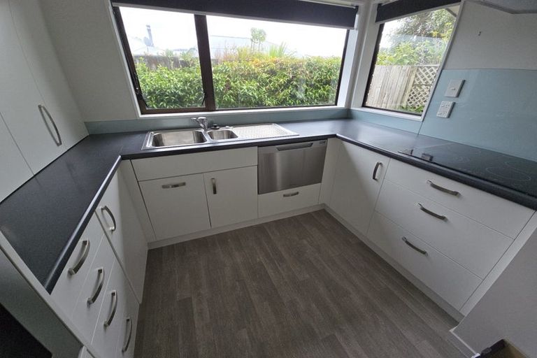 Photo of property in Jackson Mews, 26/18 King Street, Petone, Lower Hutt, 5012