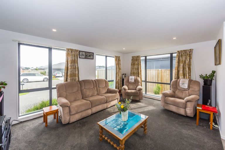 Photo of property in 13 Hewlings Street, Kaiapoi, 7630