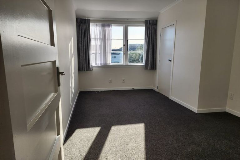 Photo of property in 217 Knights Road, Hutt Central, Lower Hutt, 5011