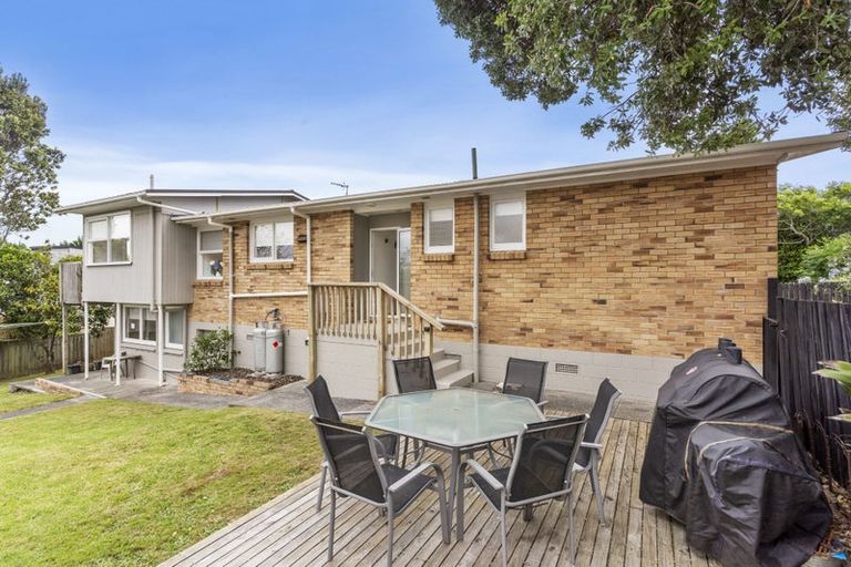 Photo of property in 37 Whitford Road, Howick, Auckland, 2014