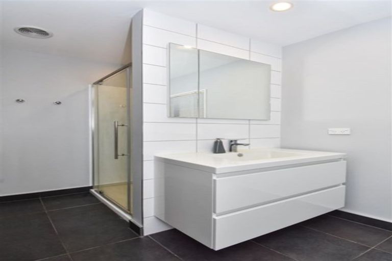 Photo of property in 17 Mellsop Avenue, Waiuku, 2123