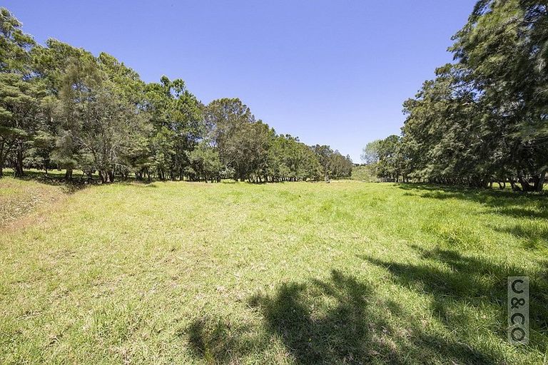 Photo of property in 306 Taiapa Road, Muriwai, 0881