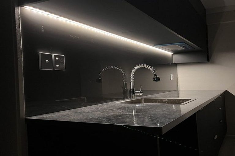 Photo of property in 1/16 Marriott Road, Pakuranga, Auckland, 2010