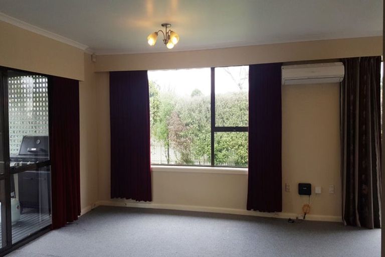 Photo of property in 7 Cranbrook Avenue, Burnside, Christchurch, 8053