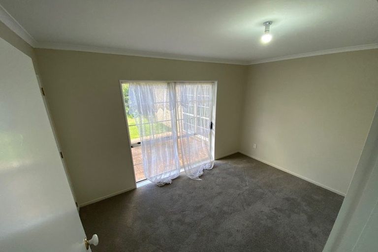 Photo of property in 18 Newbegin Place, Weymouth, Auckland, 2103