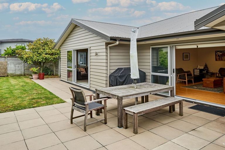 Photo of property in 12 Peel Lane, Aotea, Porirua, 5024