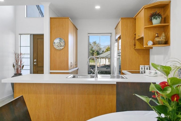 Photo of property in 26 Lakeridge Close, Rangatira Park, Taupo, 3330