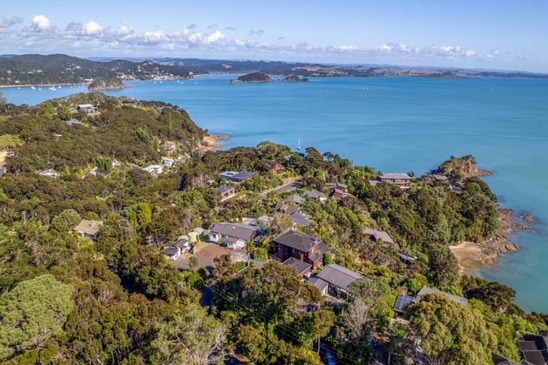 Photo of property in 202 Te Wahapu Road, Russell, 0272