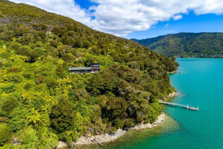 Photo of property in 712 Moetapu Bay Road, Moetapu Bay, Picton, 7282