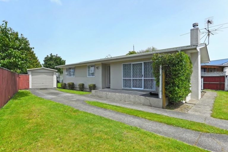 Photo of property in 14 California Drive, Totara Park, Upper Hutt, 5018