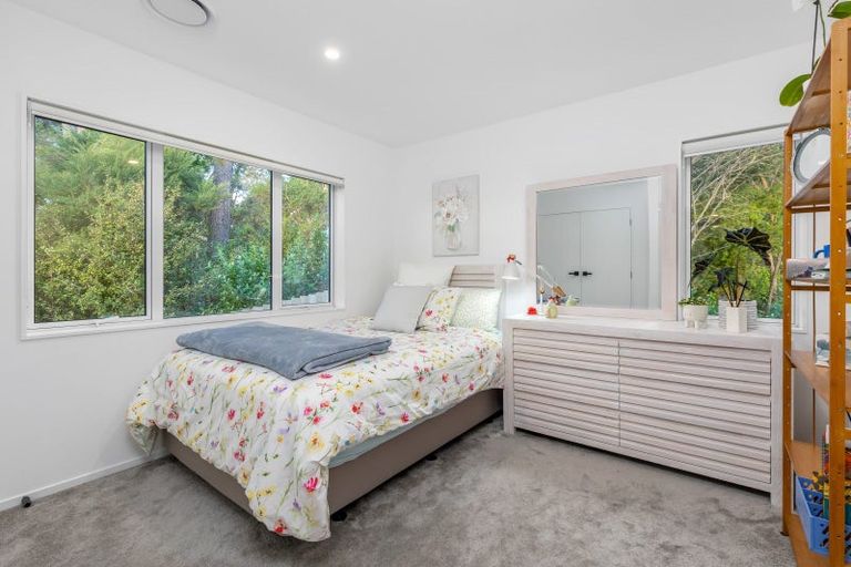 Photo of property in 29a Kimberly Grove, Greenhithe, Auckland, 0632