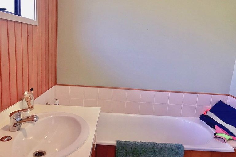 Photo of property in 29 Lingfield Street, Glenfield, Auckland, 0629