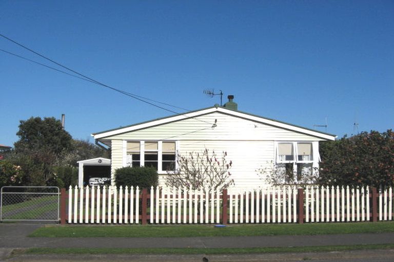 Photo of property in 69 Taumaihi Street, Bulls, 4818