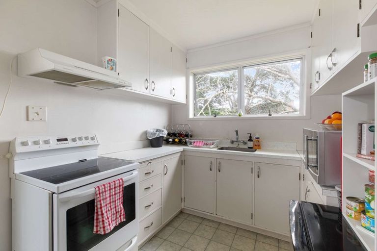 Photo of property in 5/28 Uxbridge Road, Mellons Bay, Auckland, 2014
