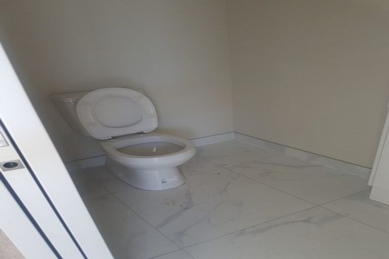 Photo of property in 16b Hollowout Street, Takanini, 2112