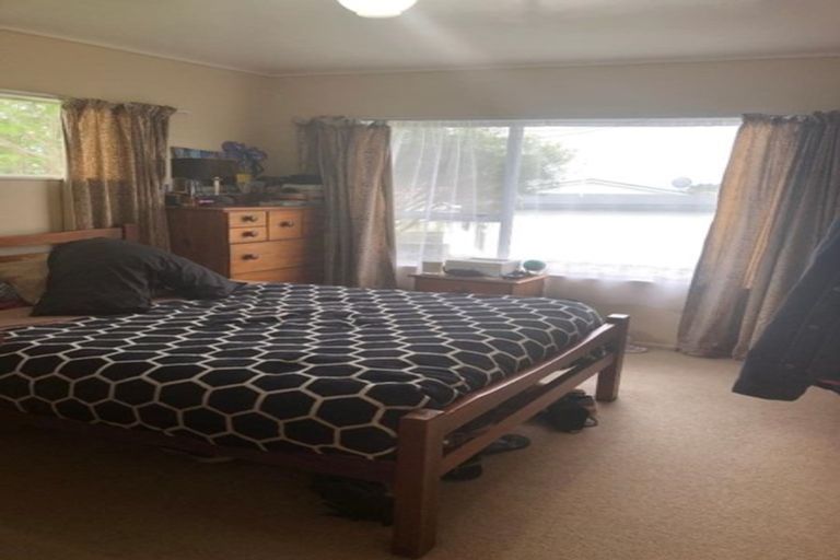 Photo of property in 60 Baylands Drive, Newlands, Wellington, 6037