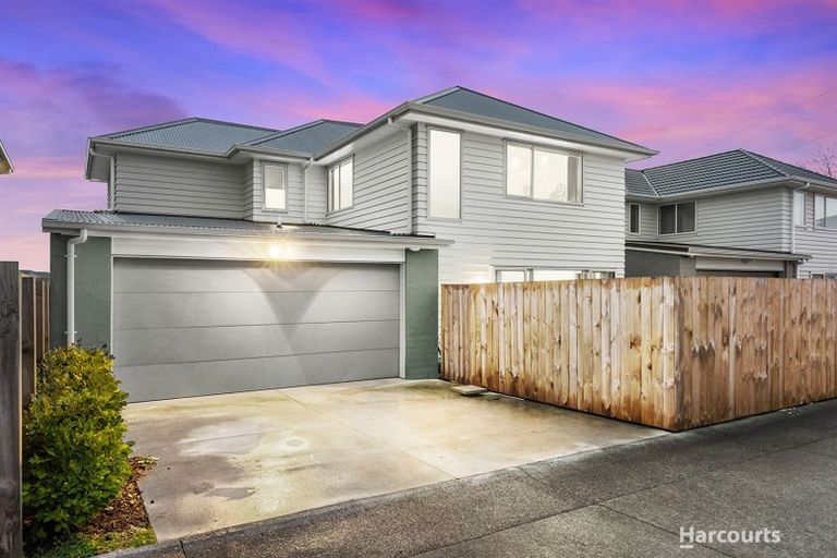 Photo of property in 12 Kauri Heart Avenue, Takanini, 2112