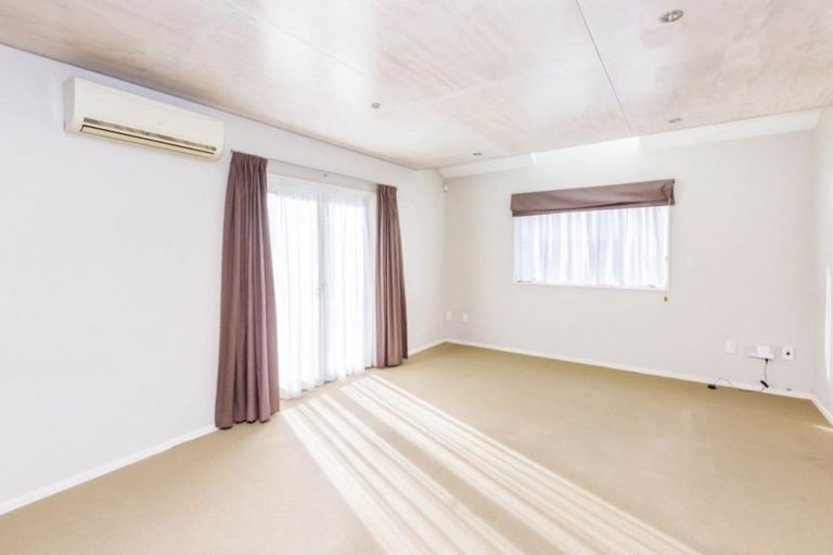 Photo of property in 869b High Street, Boulcott, Lower Hutt, 5011