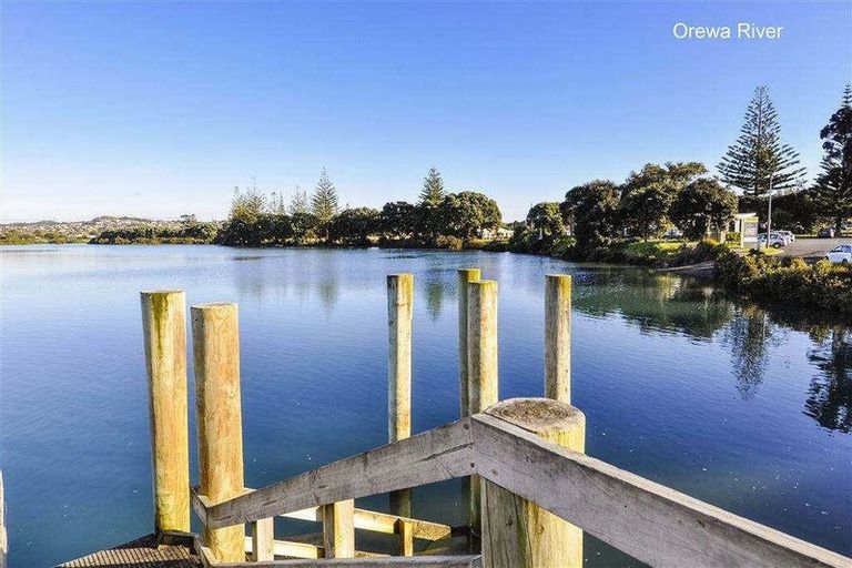 Photo of property in 2/14 Milton Road, Orewa, 0931