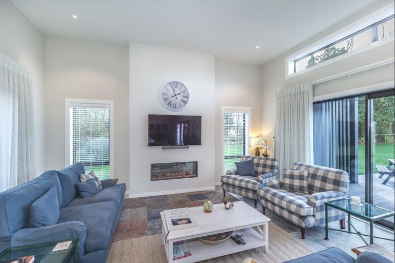 Photo of property in 19 Lindsay Road, Levin, 5510