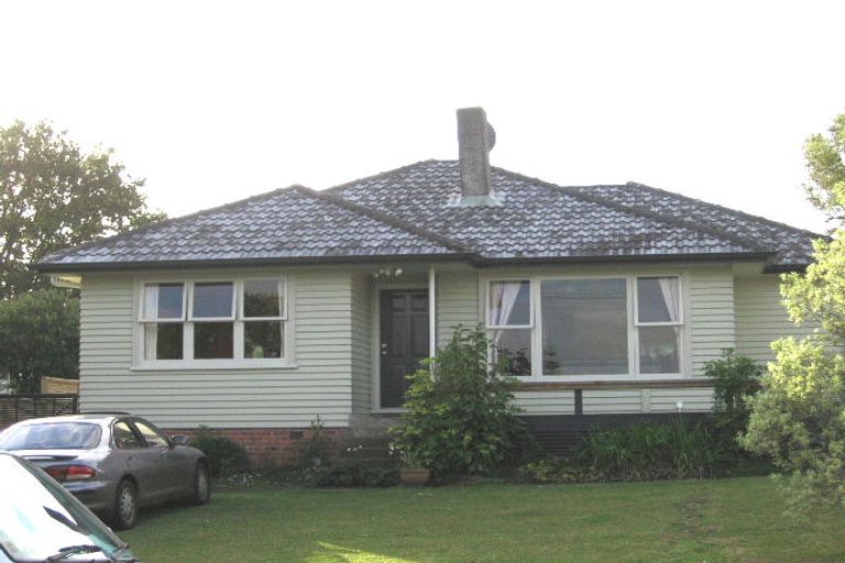 Photo of property in 36 Coniston Avenue, Te Atatu South, Auckland, 0610