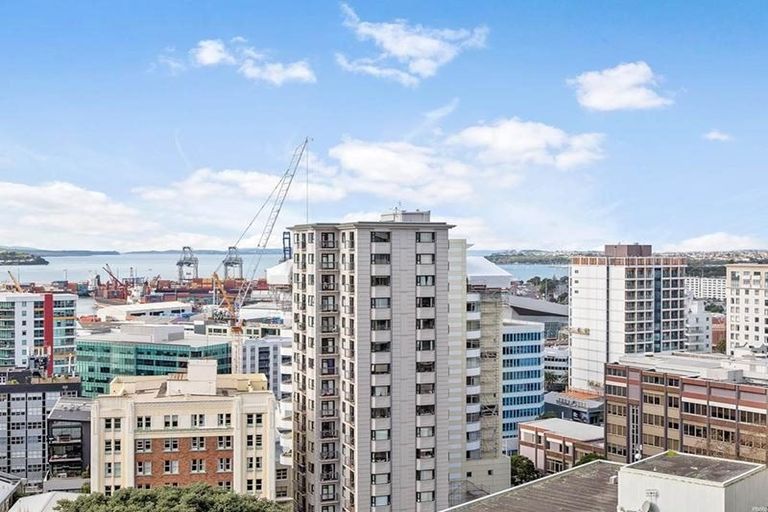 Photo of property in 8 Bankside Road, Silverdale, 0932