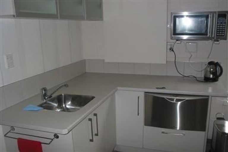 Photo of property in 1/14 Frieston Road, Milford, Auckland, 0620