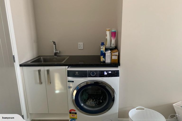 Photo of property in 60 Melksham Drive, Churton Park, Wellington, 6037