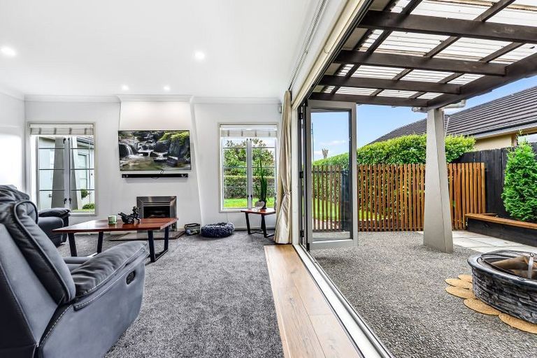 Photo of property in 43 The Esplanade, Huntington, Hamilton, 3210