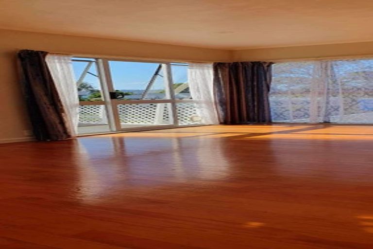 Photo of property in 10 Valencia Place, Manurewa, Auckland, 2102