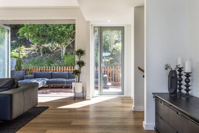 Photo of property in 8d Huka Road, Birkenhead, Auckland, 0626