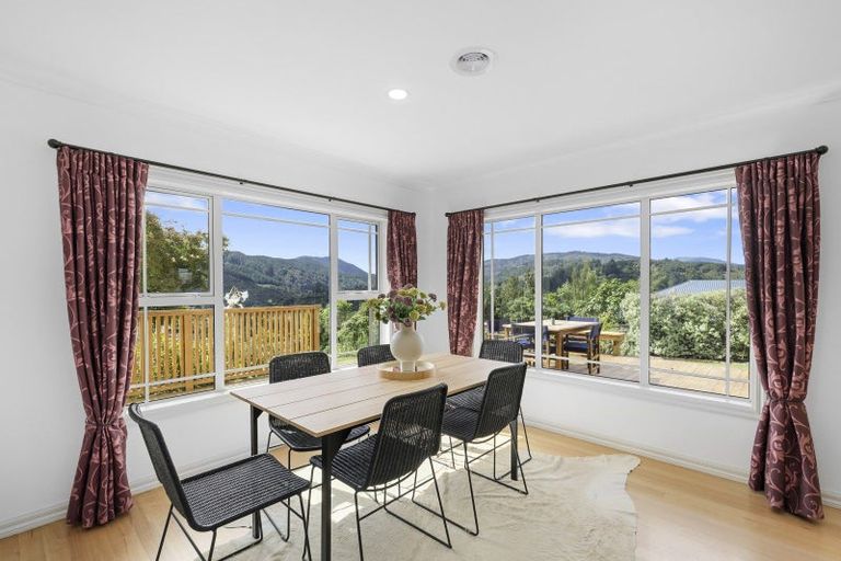 Photo of property in 85 Emerald Hill Drive, Birchville, Upper Hutt, 5018