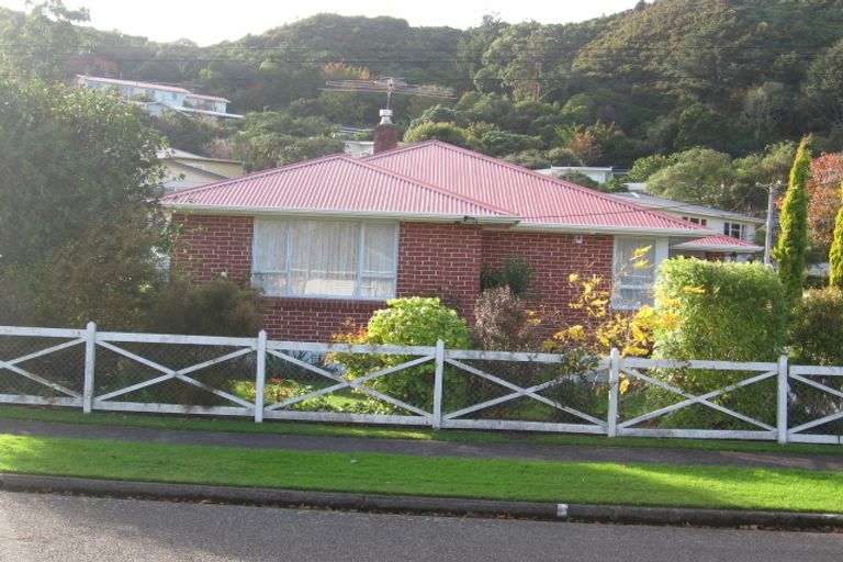 Photo of property in 13 Parnell Street, Fairfield, Lower Hutt, 5011