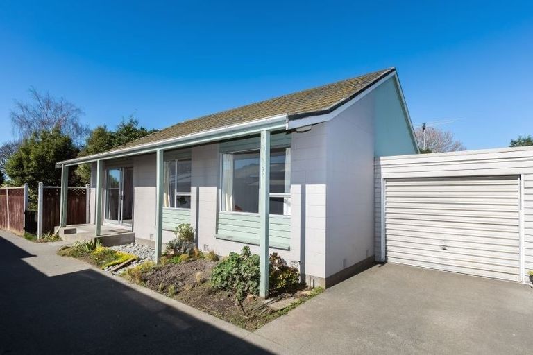 Photo of property in 1/4 Tracy Place, Redwood, Christchurch, 8051