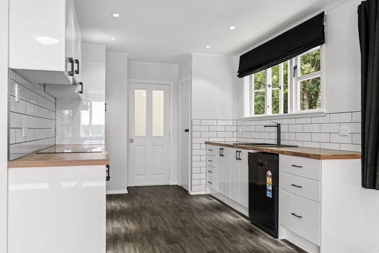 Photo of property in 58a Glenpark Avenue, Frankleigh Park, New Plymouth, 4310