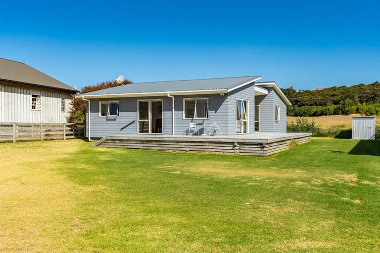 Photo of property in 4b Beachcomber Road, Mangawhai Heads, Mangawhai, 0505