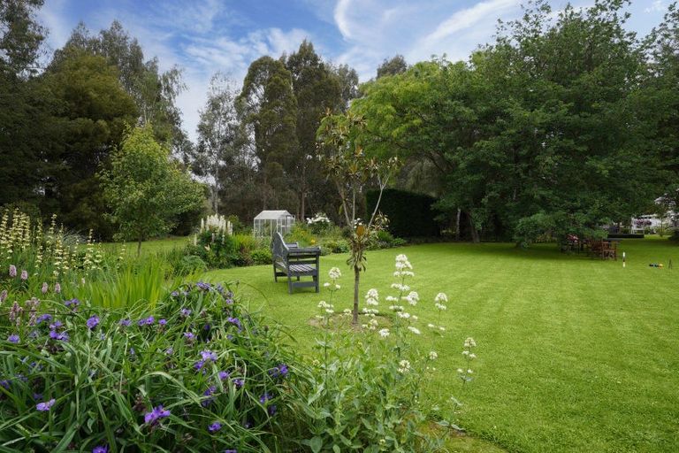 Photo of property in 52 Hodgsons Road, Loburn, Rangiora, 7472