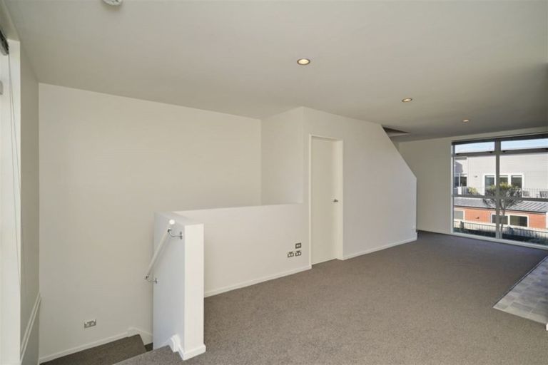 Photo of property in 2/54 Champion Street, Edgeware, Christchurch, 8013