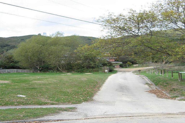 Photo of property in 10b Buller Grove, Naenae, Lower Hutt, 5011