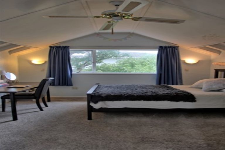 Photo of property in 24 Hinau Street, Woburn, Lower Hutt, 5010