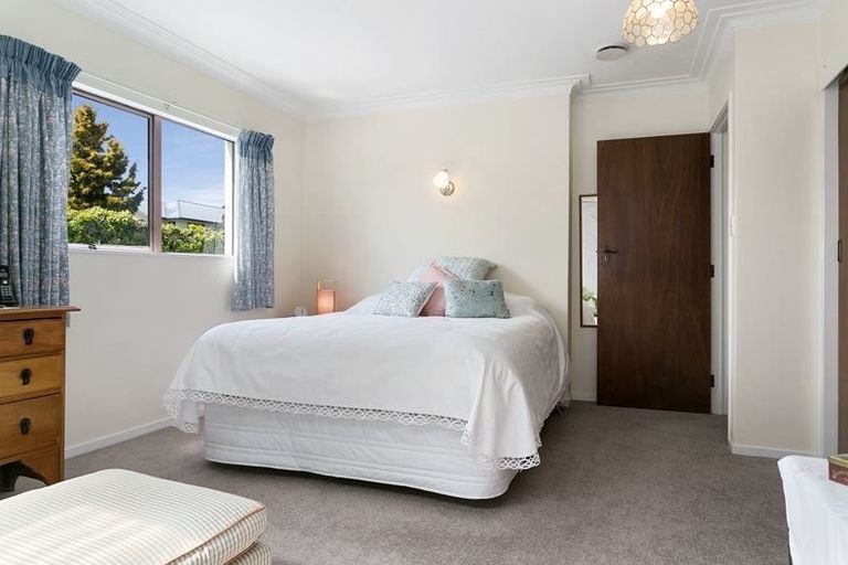 Photo of property in 1/15 Hilden Place, Hilltop, Taupo, 3330