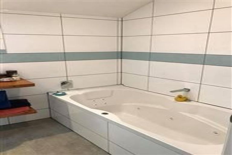 Photo of property in 21 Gawler Street, Te Horo Beach, Otaki, 5581