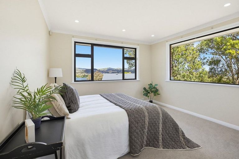 Photo of property in 94 Mana View Road, Paremata, Porirua, 5026